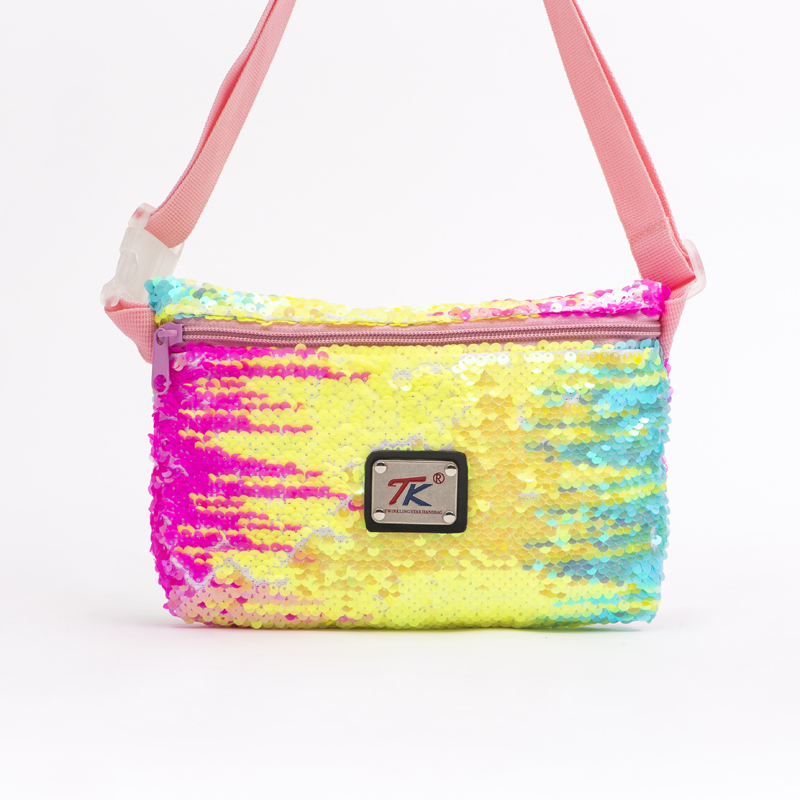 shining shoulder bag,The sequins may come in a single color or gradient, giving the bag a unique and striking look, 
